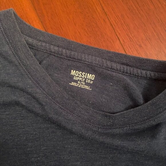 Basic Blue t-shirt size Junior xl Long sleeve - Picture 5 of 6